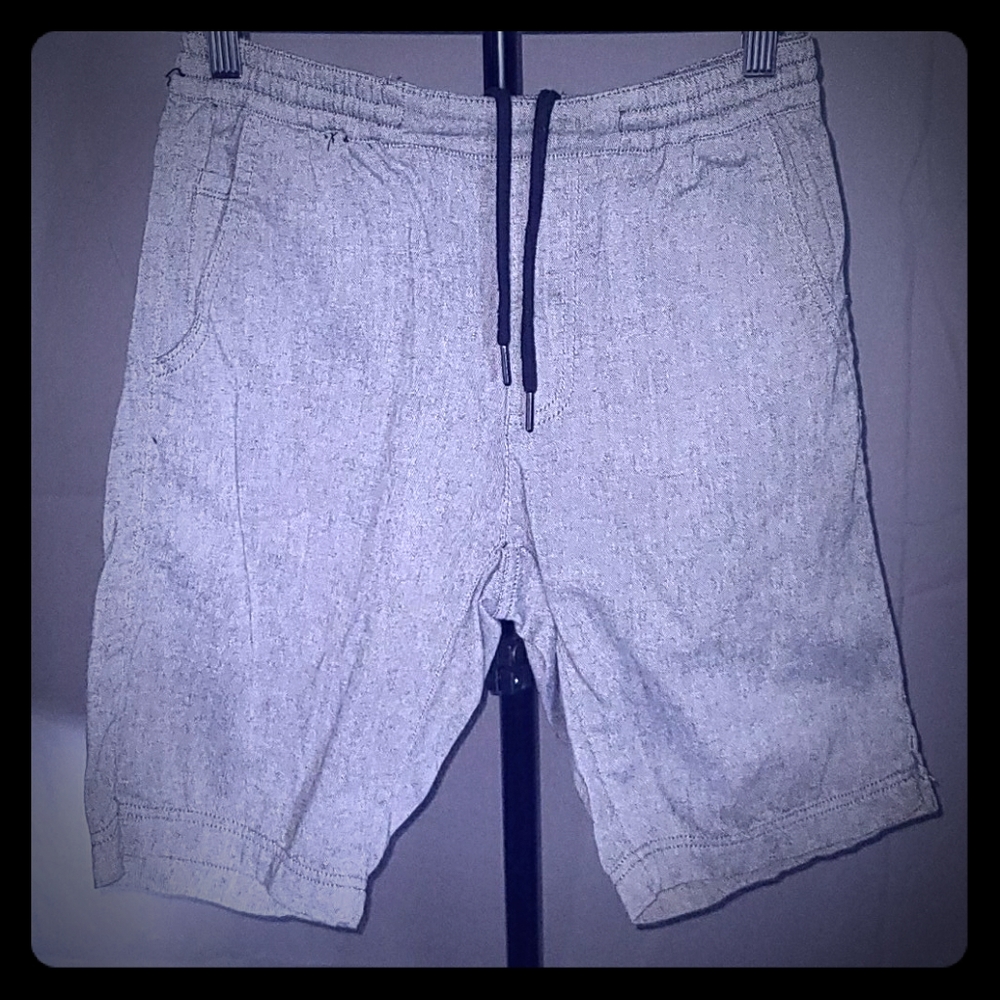 Men's grey linen shorts
